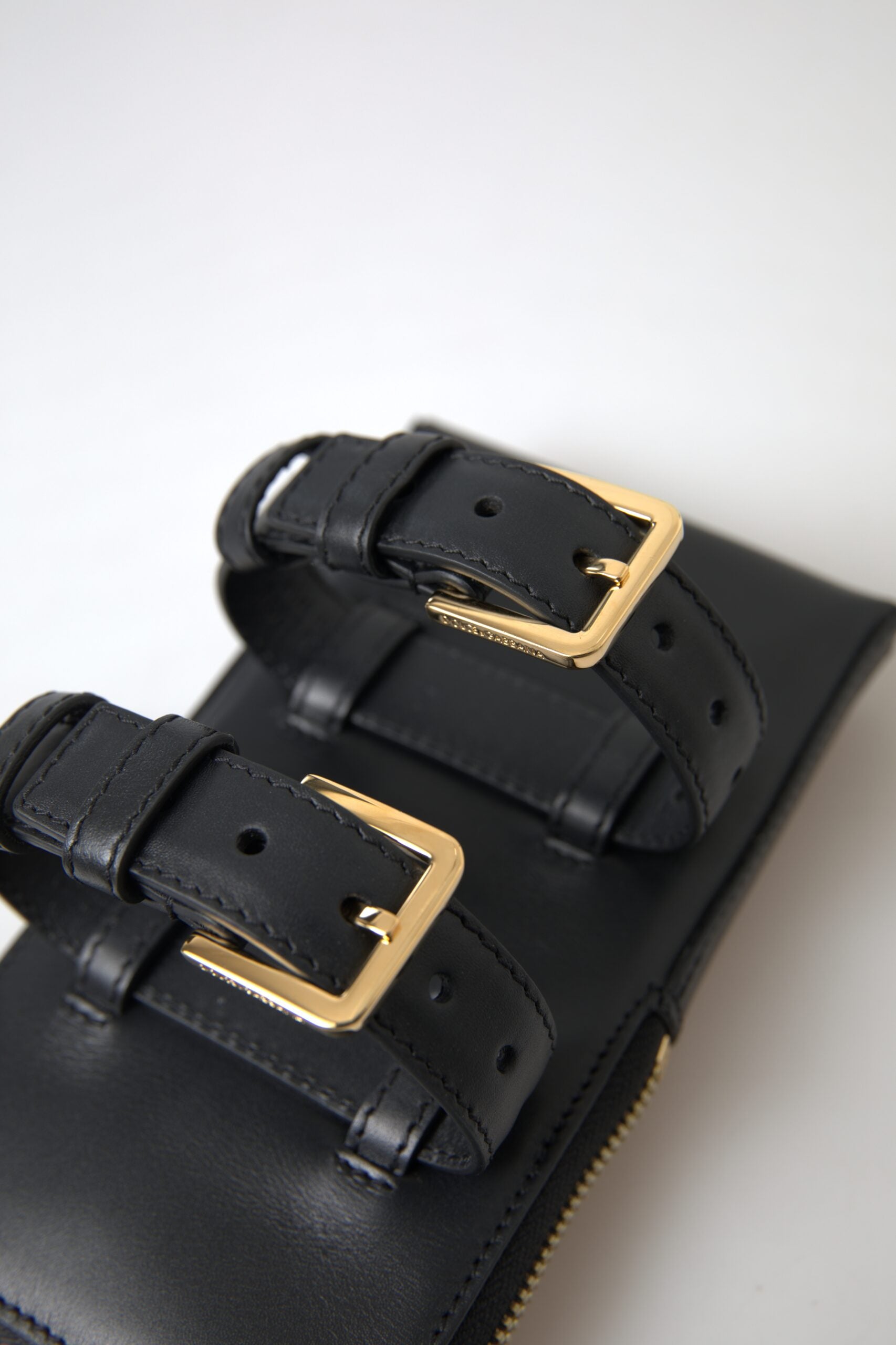 Dolce & Gabbana svart läderväska för män med dubbelt bälte och armband