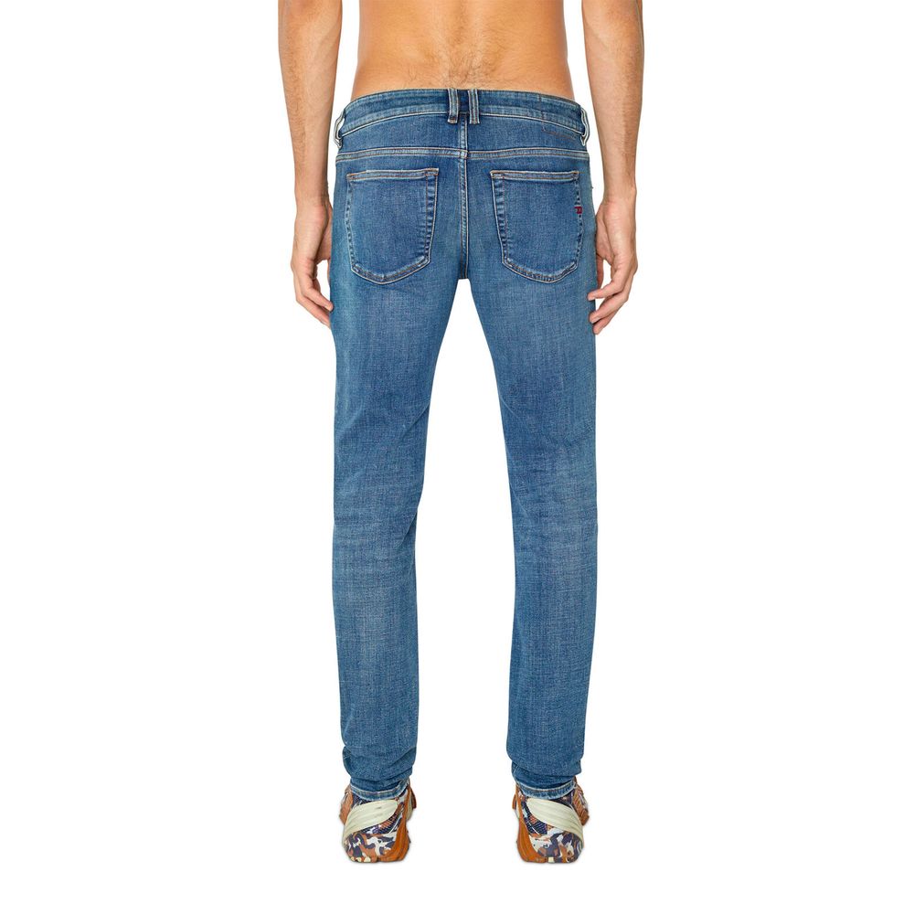 Diesel Punk-inspirerade skinny jeans med låg midja