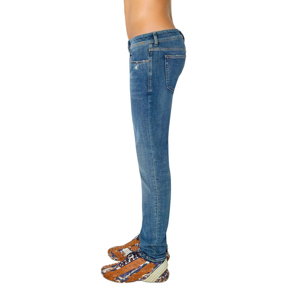 Diesel Punk-inspirerade skinny jeans med låg midja