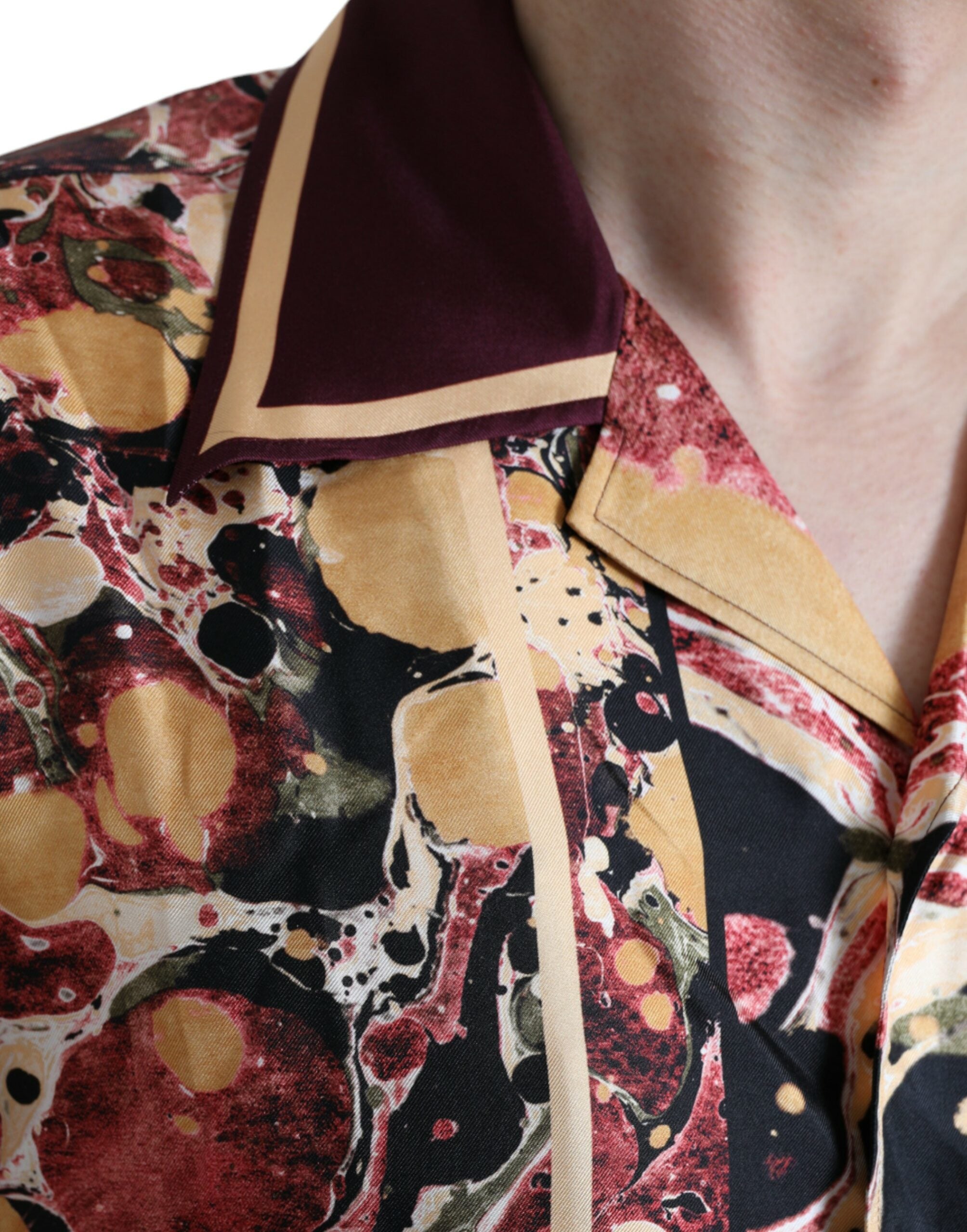 Dolce & Gabbana Flerfärgad Skjorta i Siden med Knappar