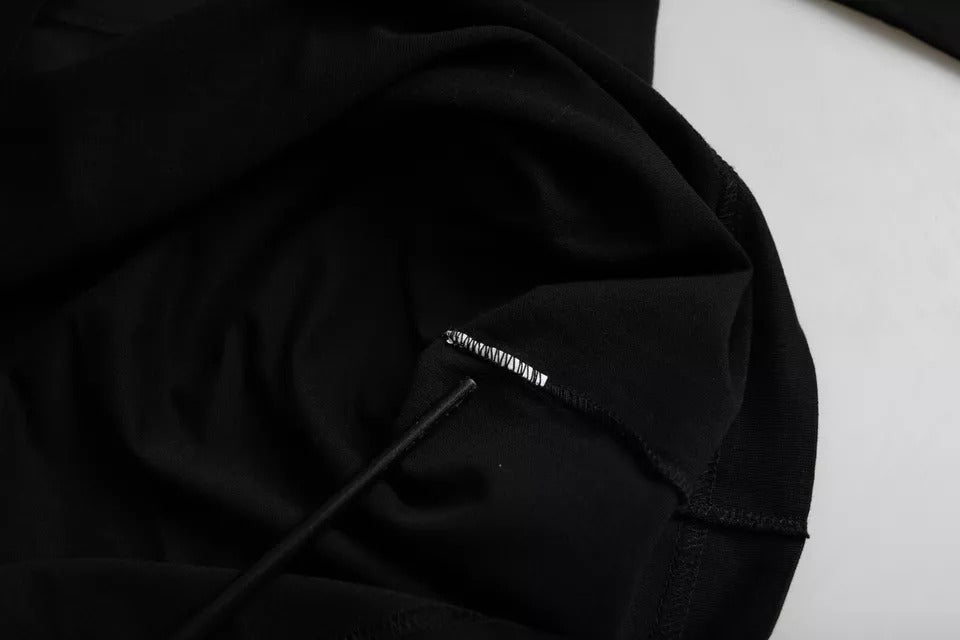 Dolce & Gabbana svart t-shirt med rund hals och präglad logotyp