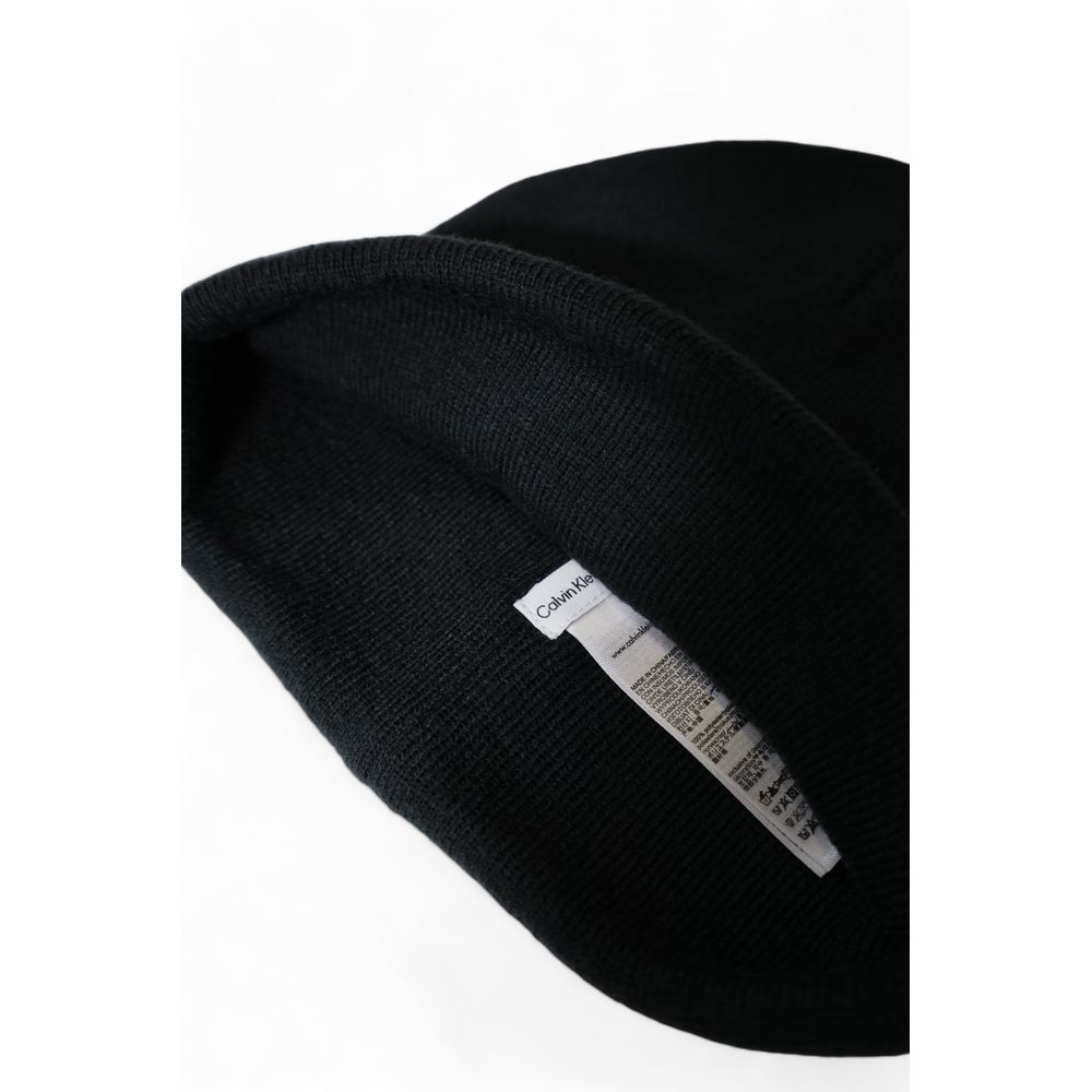 Calvin Klein svarta kepsar i återvunnen polyester