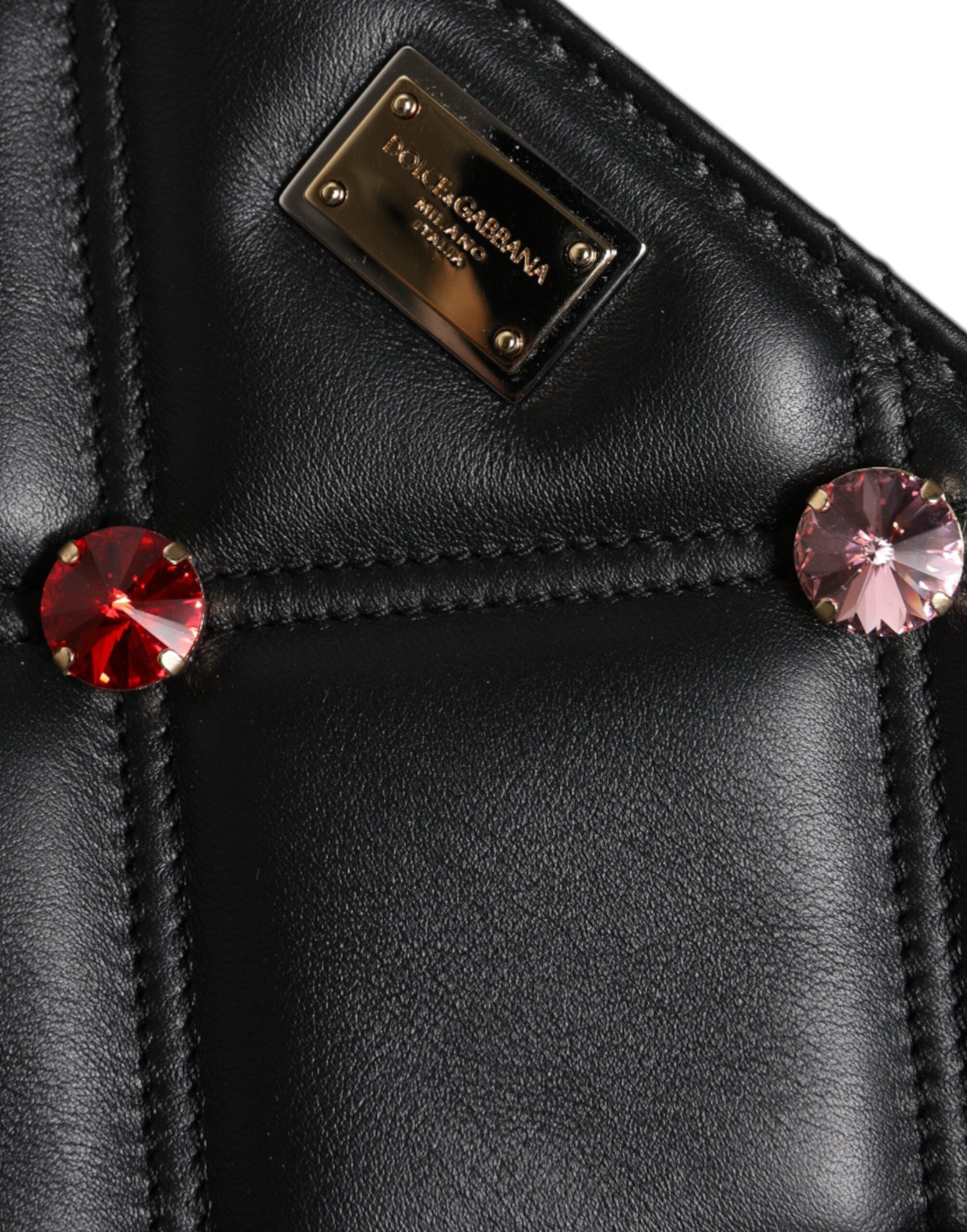 Dolce & Gabbana svart läderväska med kristallutsmyckning och logotyp