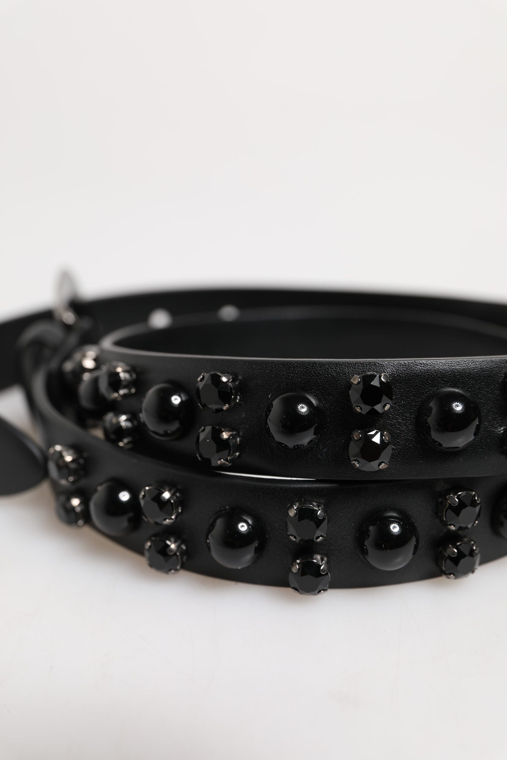 Dolce & Gabbana Svart Nited Leather Leather Belt med Metallspänne och Logotyp