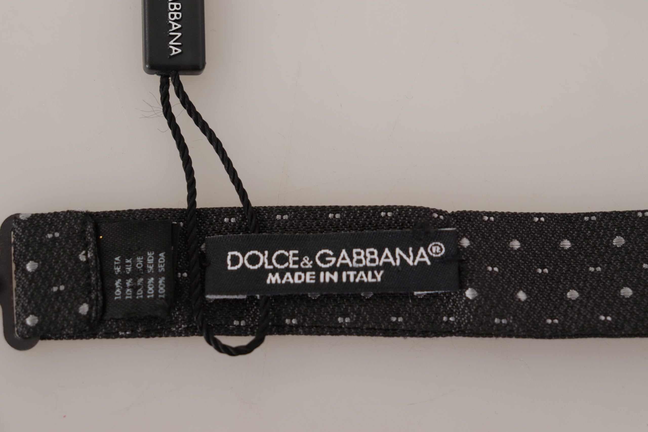 Dolce &amp;amp; Gabbana Grå Prickig Slips i 100 % Siden med Halsringning och Papillonmönster