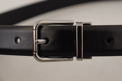 Dolce &amp;amp; Gabbana Svart Kalvskinnsbälte i Metall med Logotypspänne