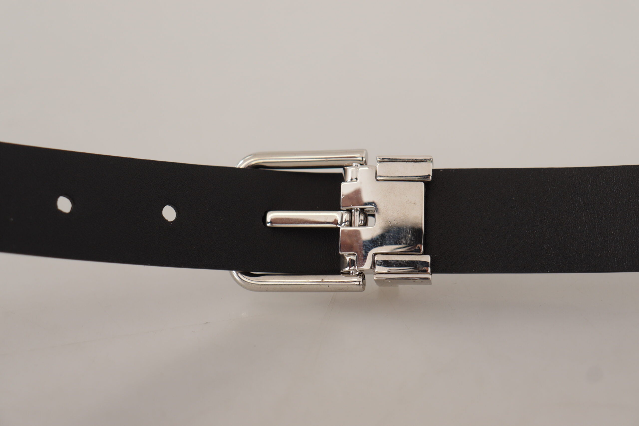 Dolce &amp; Gabbana Black Calf Leather Classic Logo Metal Buckle Belt