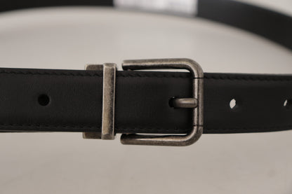 Dolce &amp;amp; Gabbana Svart Slät Läderbälte med Vintage-Logotyp och Metallspänne