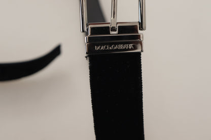 Dolce &amp;amp; Gabbana Svart sammetsbälte med silverfärgad logotyp och graverad metallspänne