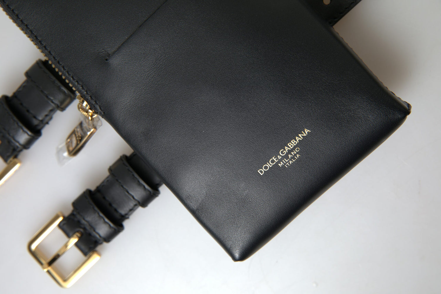 Dolce &amp;amp; Gabbana svart läderväska för män med dubbelt bälte och armband