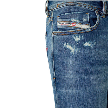 Diesel Punk-inspirerade skinny jeans med låg midja