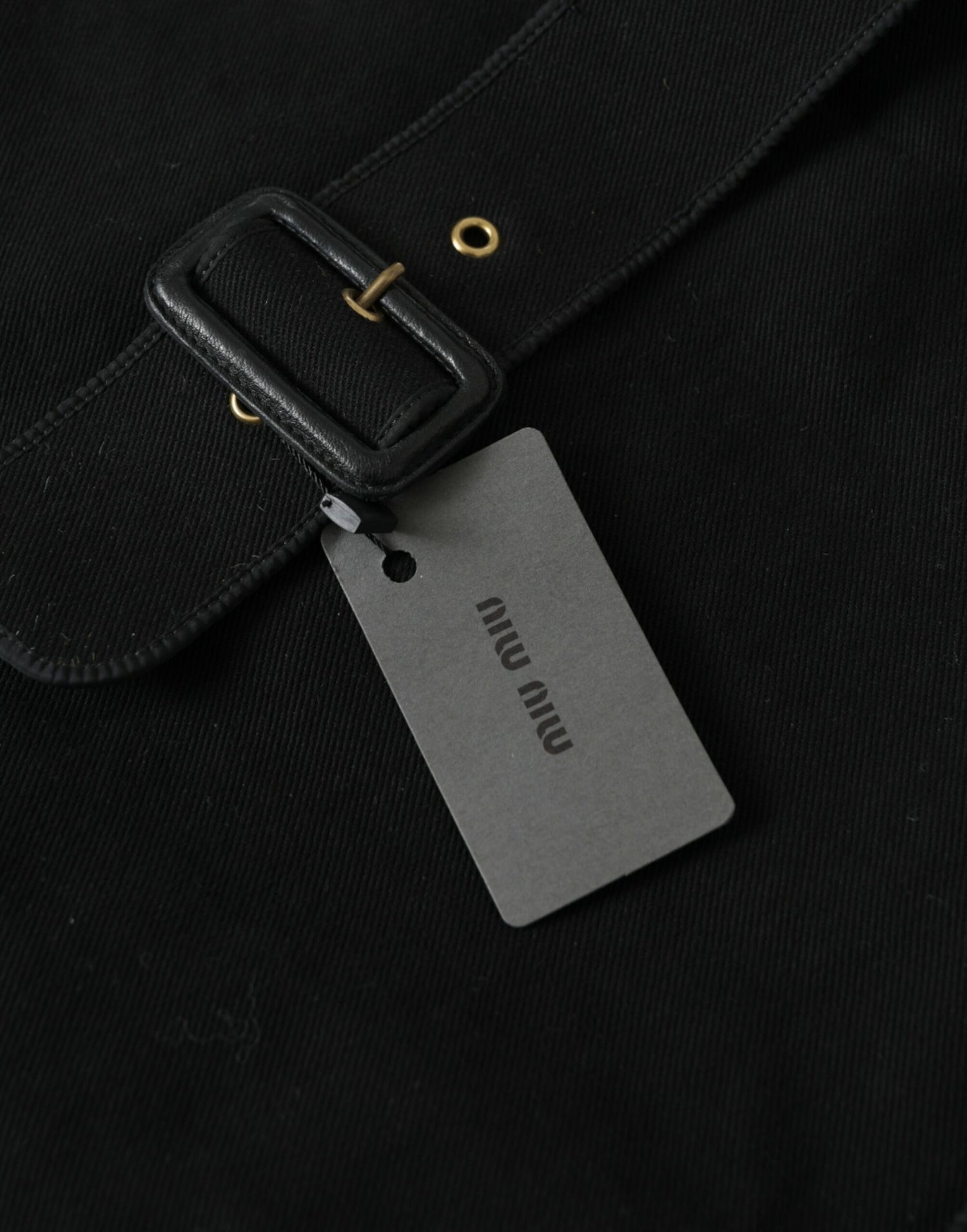 Miu Miu svart canvas denim logotyp axelväska