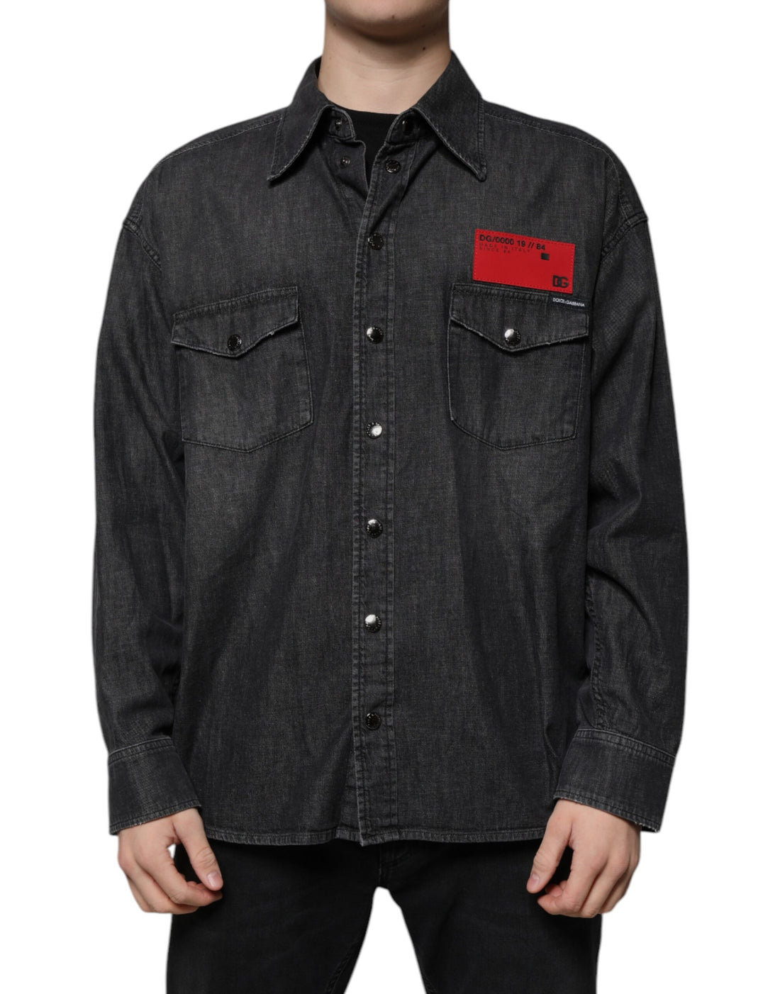 Dolce &amp;amp; Gabbana svart denimskjorta med logotyp och knappar i bomull