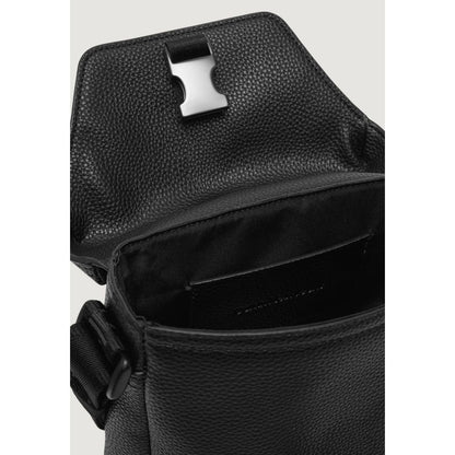 Calvin Klein svart axelväska i polyeten