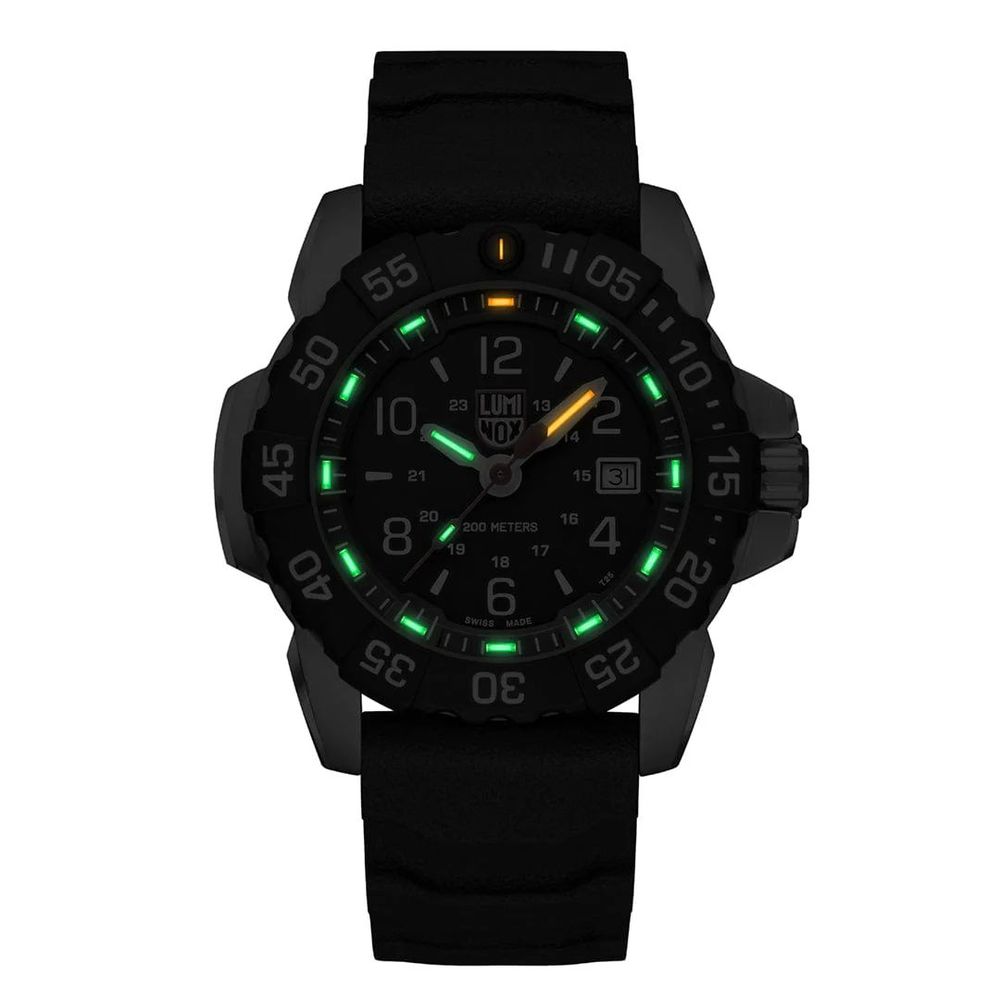 Luminox svart gummiklocka