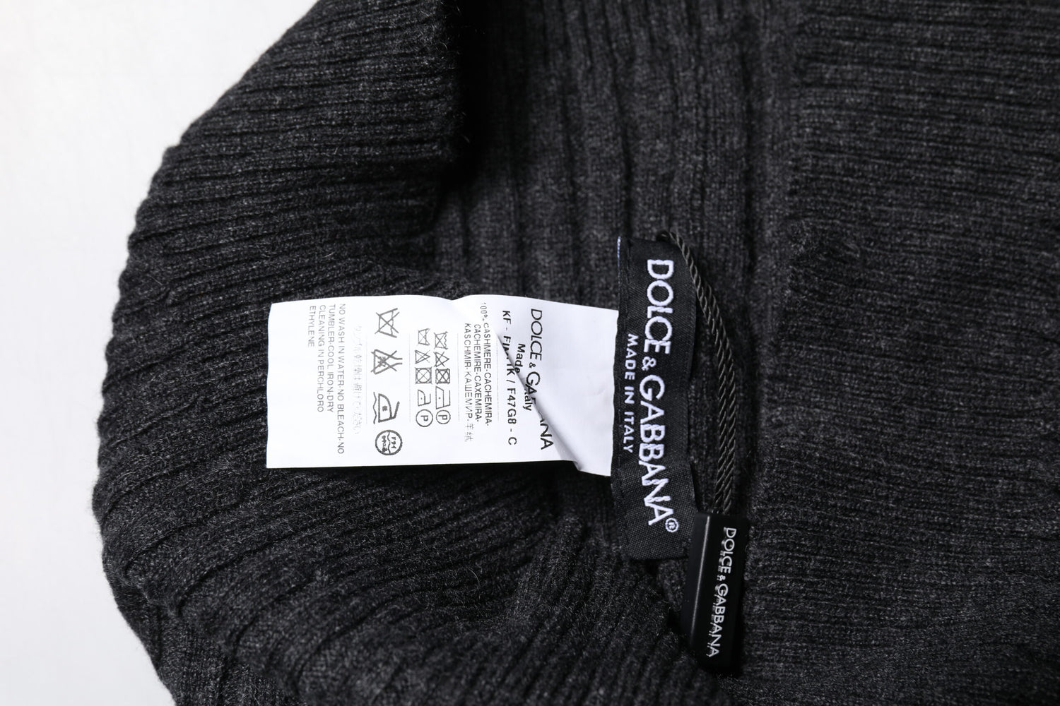 Dolce &amp; Gabbana Black Cashmere Knitted Neck Warmer Foulard Scarf