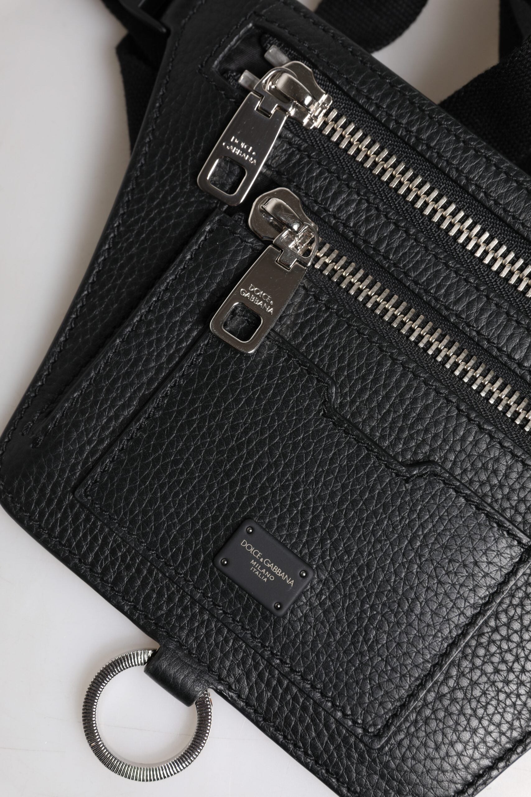 Dolce &amp;amp; Gabbana Svart Kalvskinnsmönstrad Midjeväska med Logotypplack och Bälte för Män