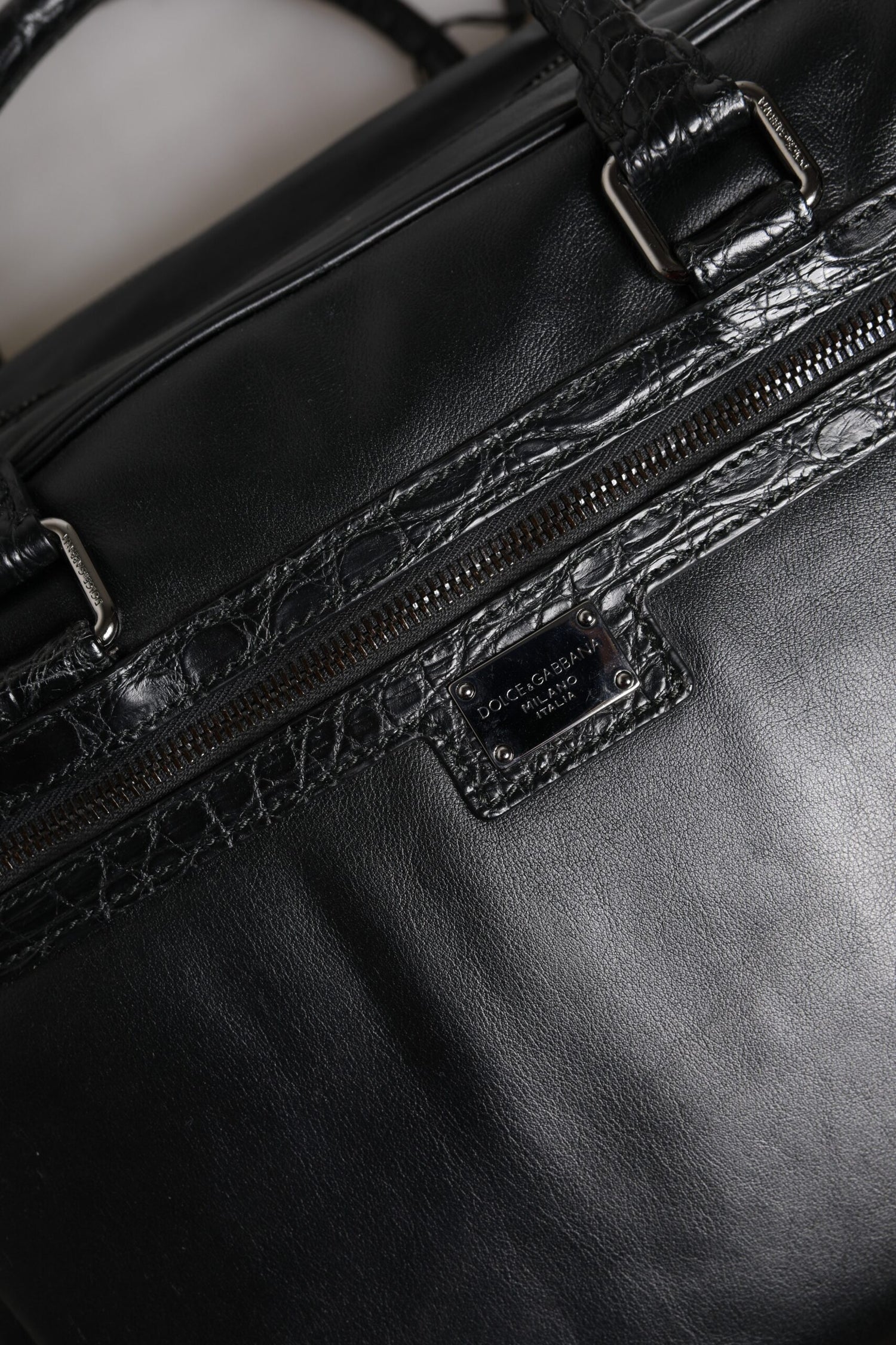 Dolce &amp; Gabbana Black Leather Messenger Shoulder Strap Bag