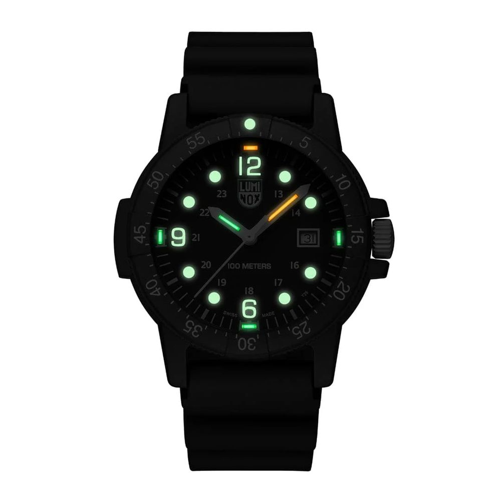 Luminox svart gummiklocka